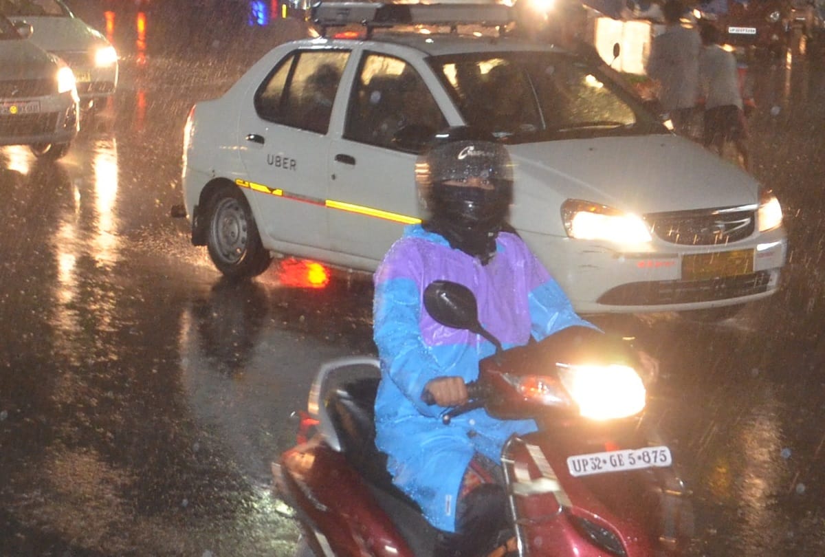 ruckus in nagar nigam executive meet over water logging in lucknow