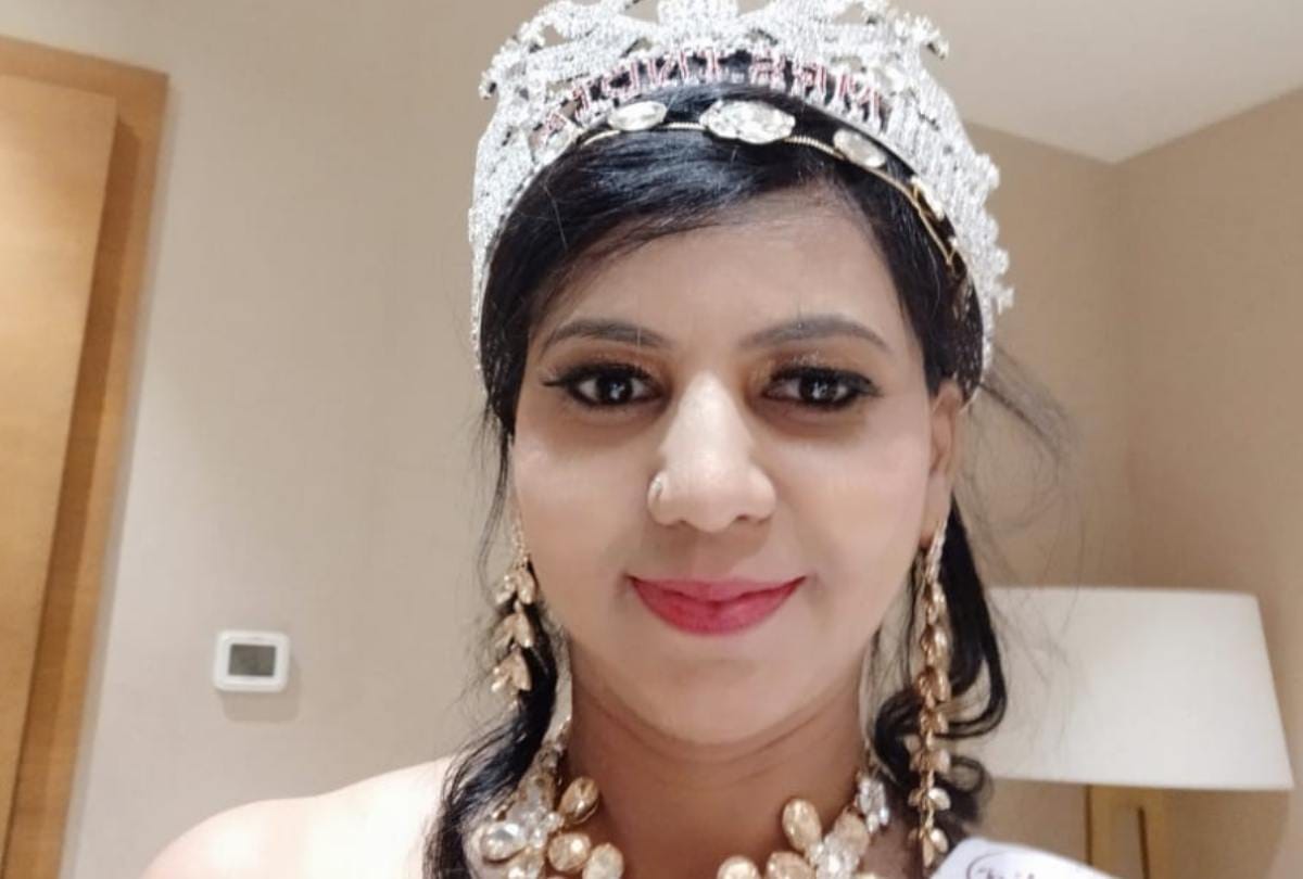 Nisha Aggarwal crowned as Mrs India charity queen 