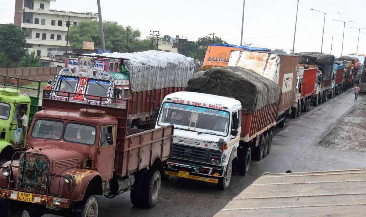 there are new rule for maintain varanasi traffic system