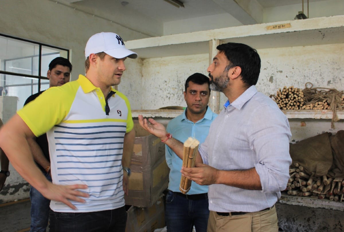 Australian cricketer Shane Watson arrives at UP Meerut to visit Sg company