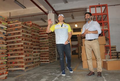 Australian cricketer Shane Watson arrives at UP Meerut to visit Sg company