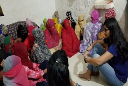 DCW chairperson Swati Maliwal rescued 39 girls from a hotel in Paharganj, delhi
