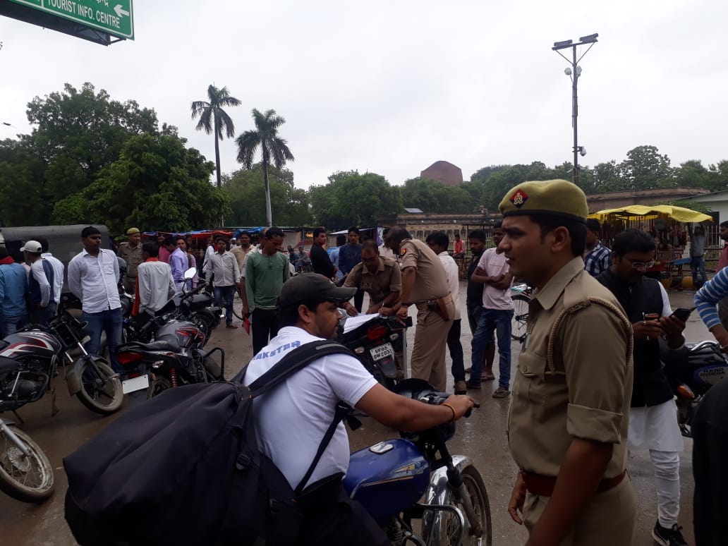 Biggest action taken by traffic police in varanasi