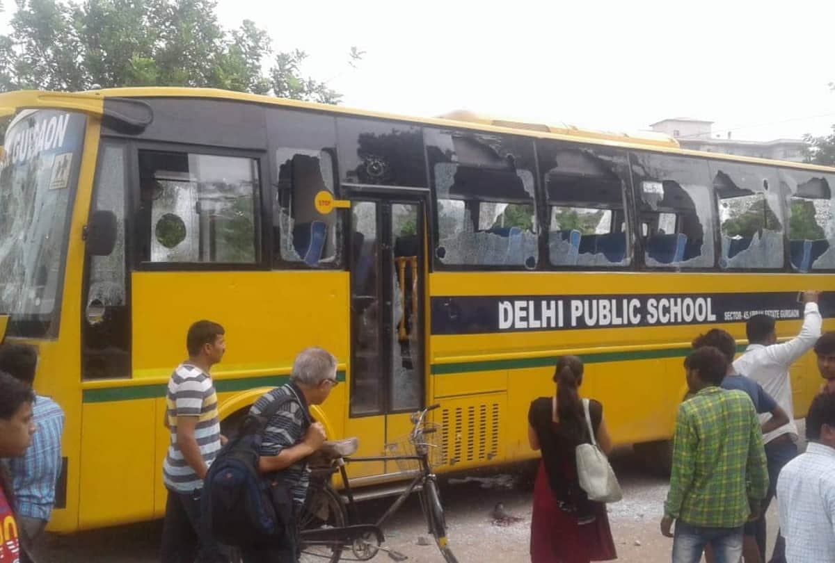 gurugram dps bus crushes couple going on cycle husband died on spot wife serious mob vandalize bus