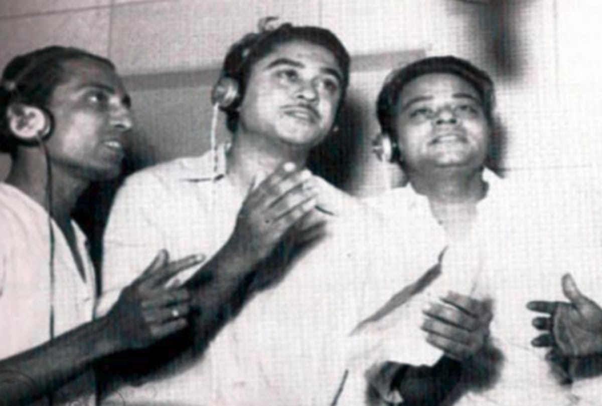 kishore kumar songs banned on akashvani during indira gandhi government