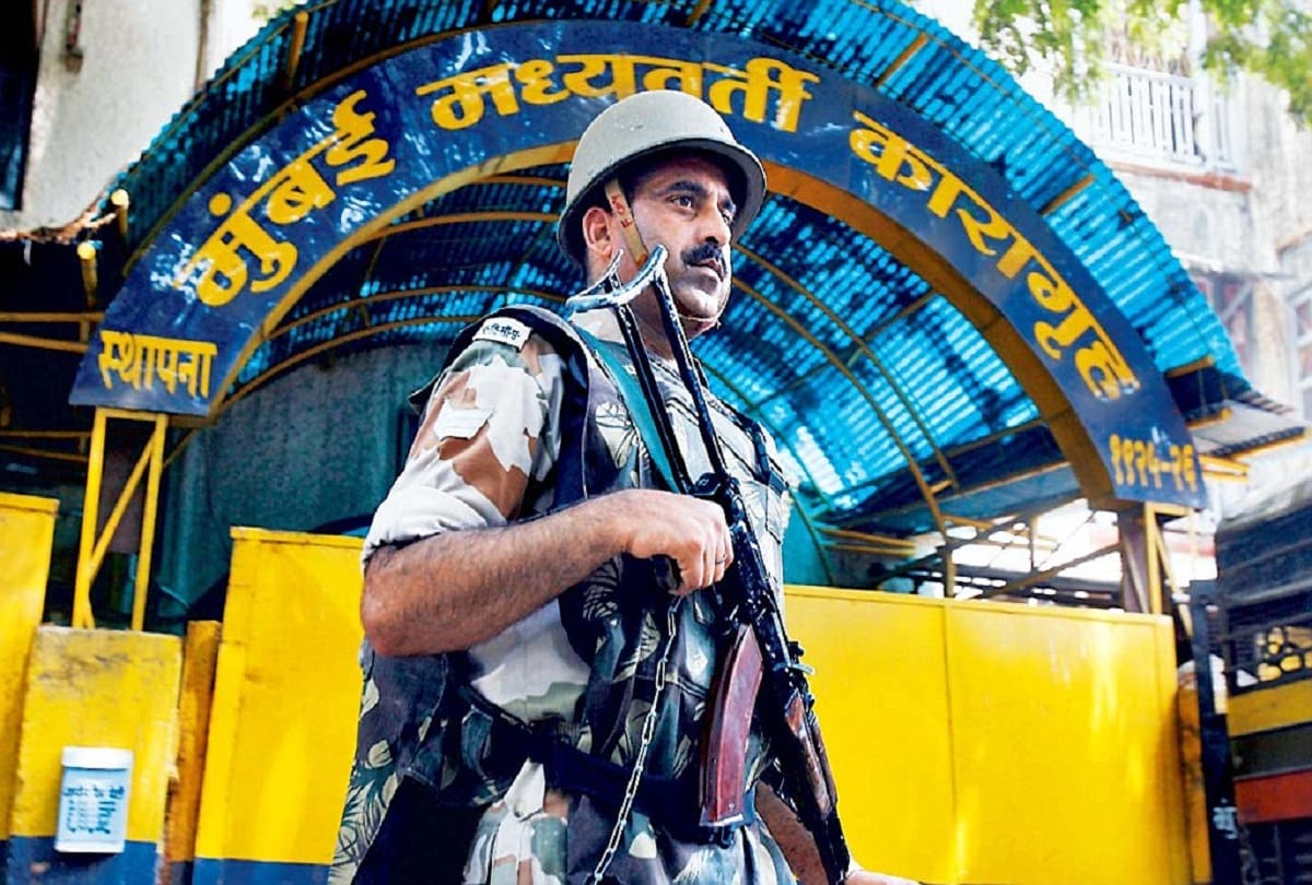 Umesh Kolhe murder accused Shahrukh attacked in Arthur Road Jail