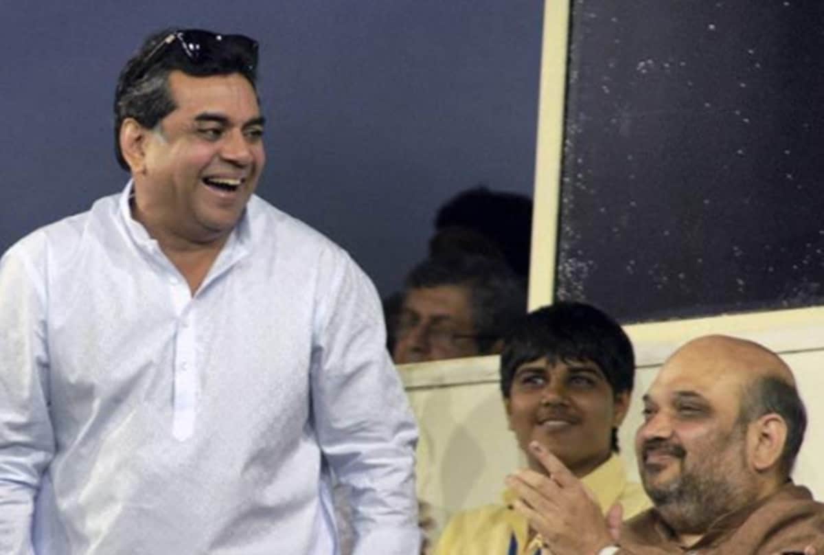 Paresh Rawal dig on Naseeruddin Shah over his statement