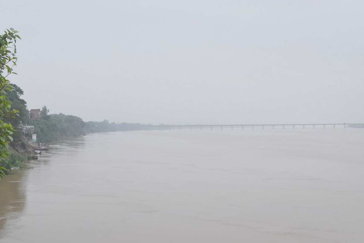 Purvanchal rivers water level gone danger people in fear