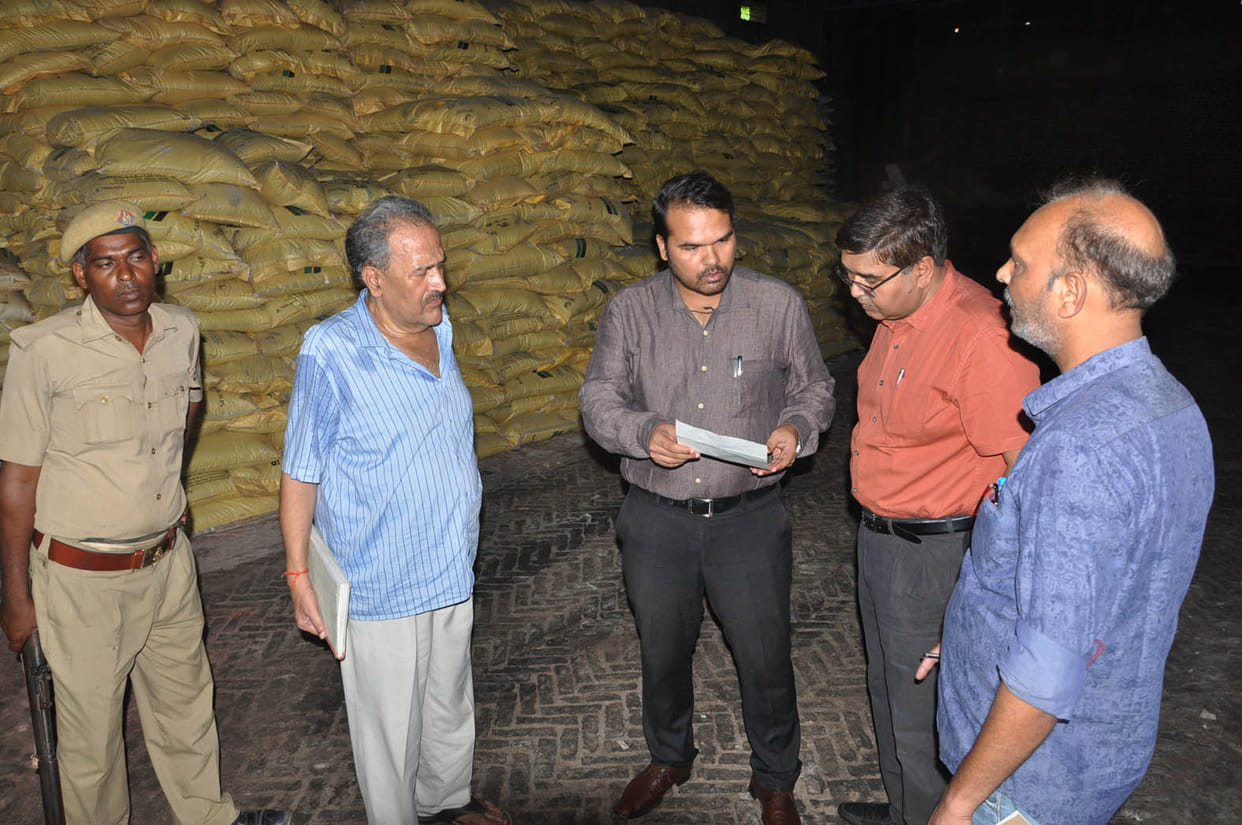 Raid on manhole shops in Tehsils