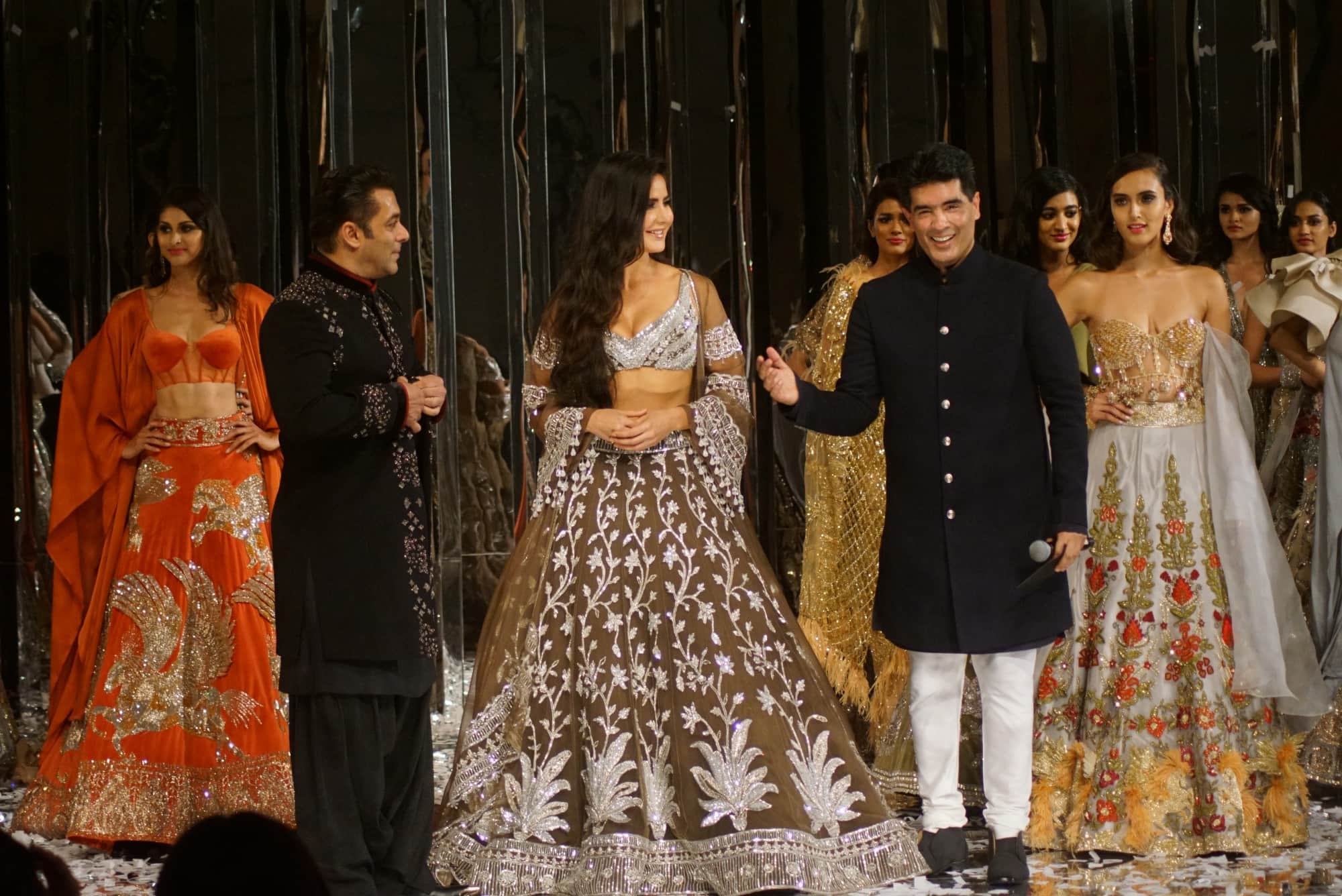 Video Salman Khan and Katrina Kaif ramp walk for Manish Malhotra Haute Couture 2018 