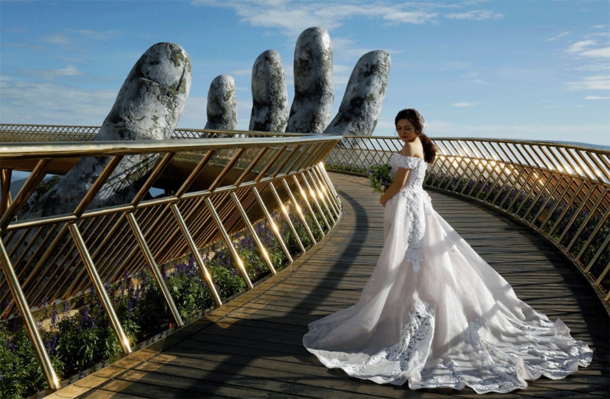 vietnam's 'golden bridge' through hands of god,world's most beautiful creation