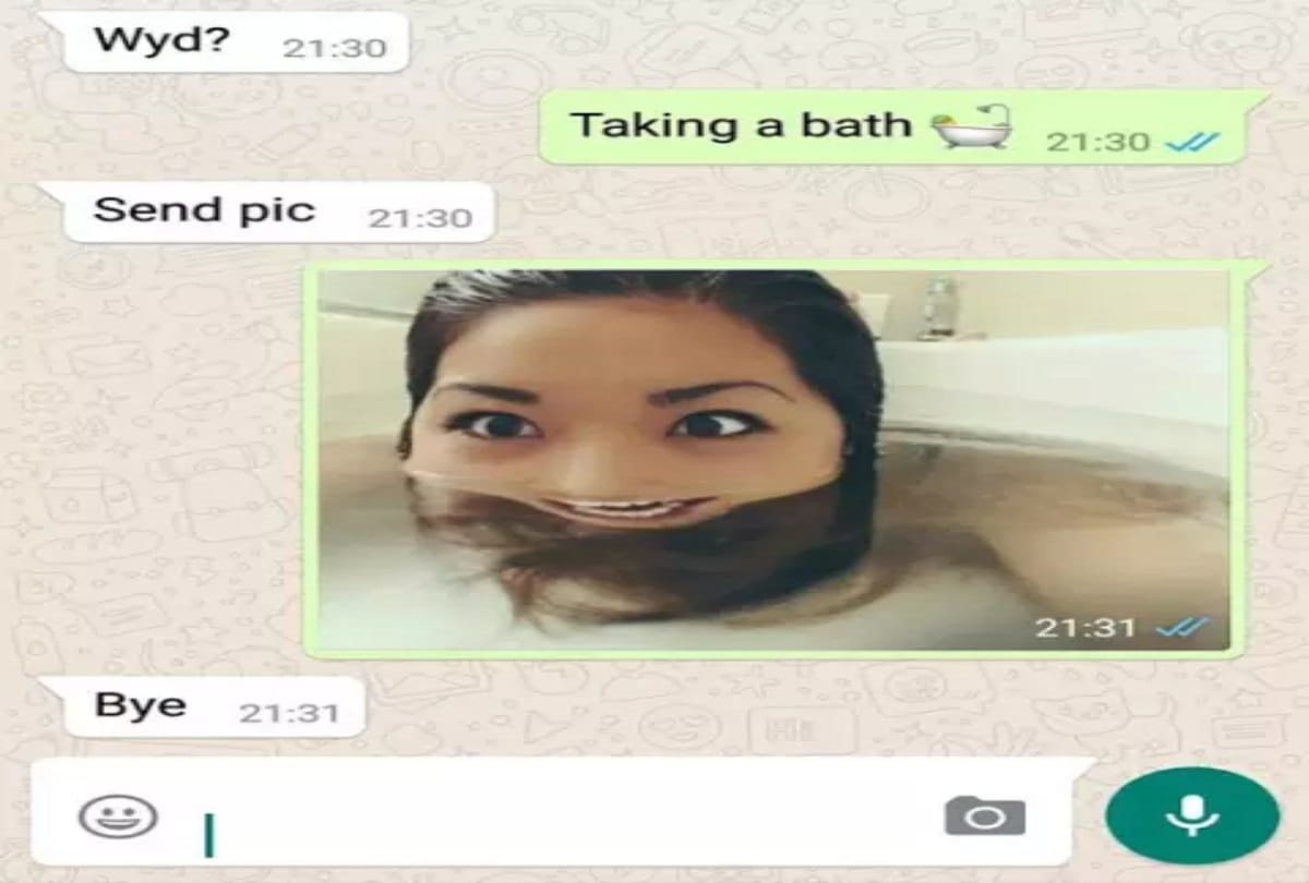 Man ask to women for photo during bath 