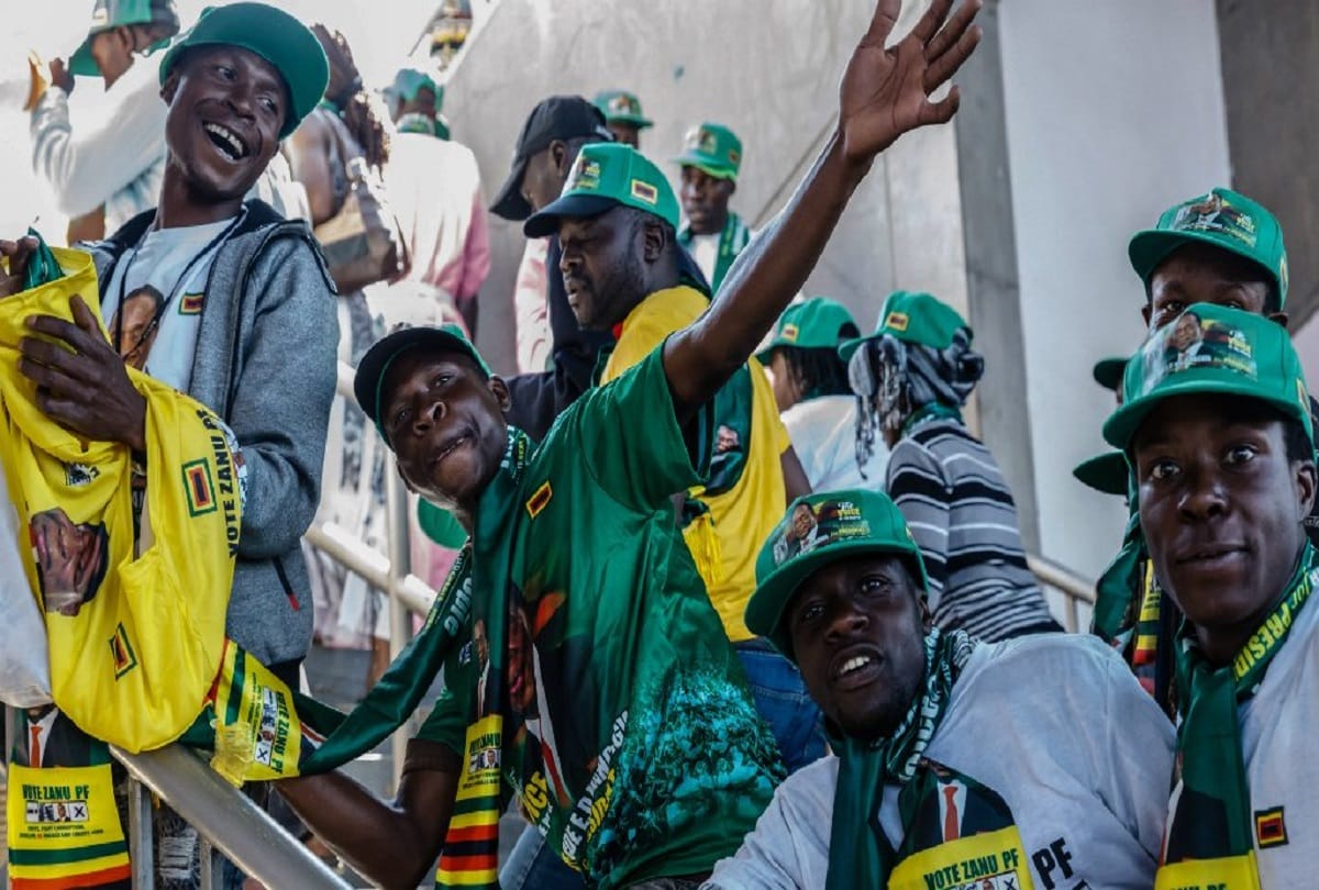 Zimbabwe ruling ZANU-PF wins majority in parliament