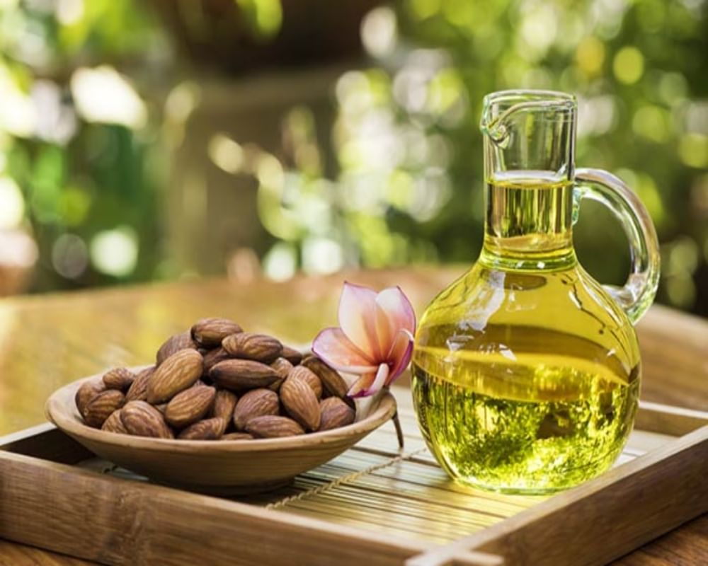 Apply Almond Oil Before Sleeping At Night To Remove Wrinkles And Black