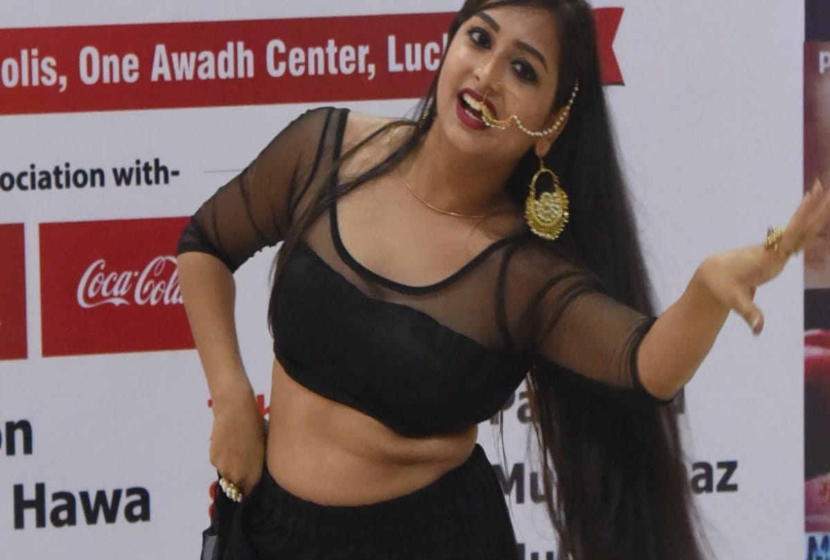 dance competition in a mall of lucknow