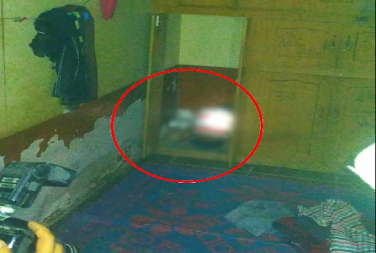 A young woman dead body found in cupboard at Delhi