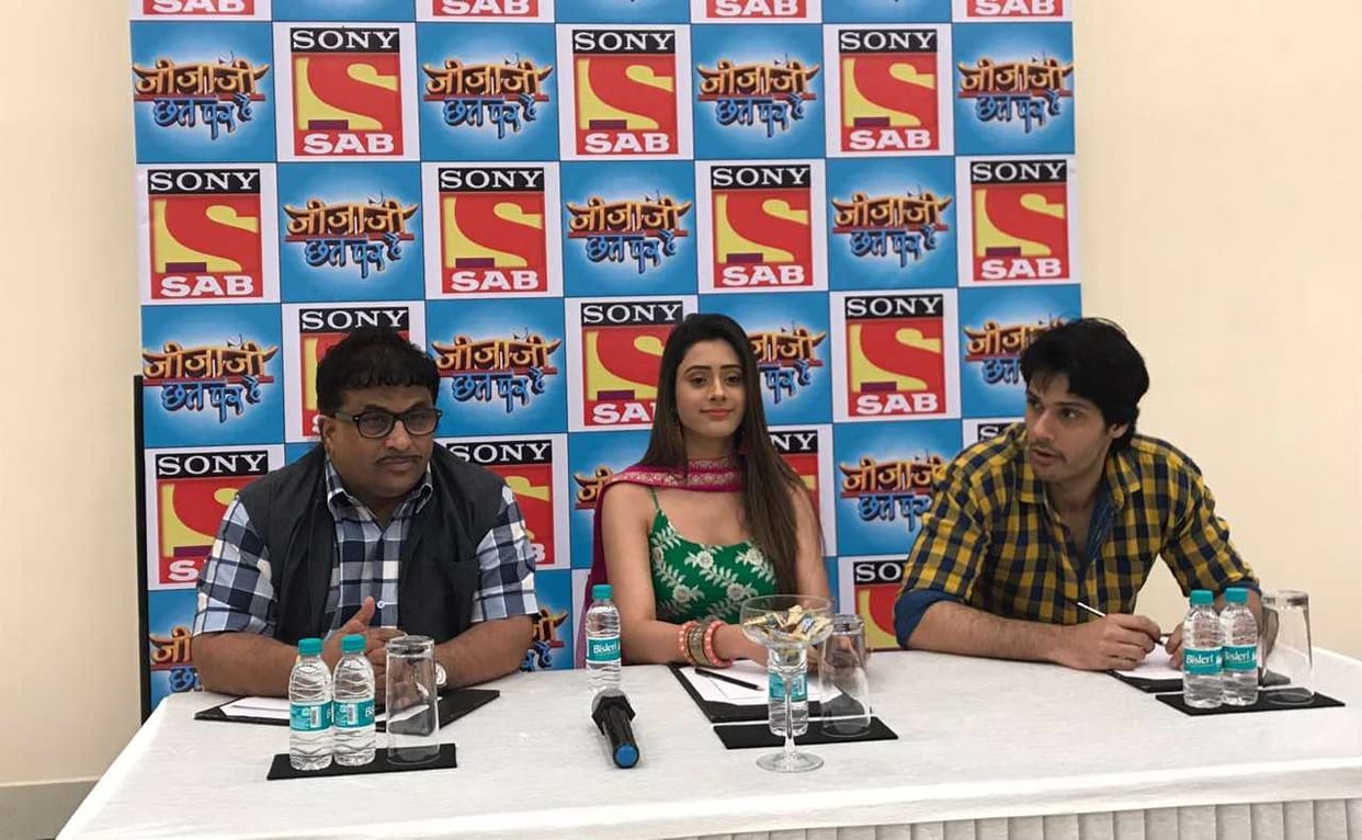 jija ji chhat par hain star cast arrived at varanasi 