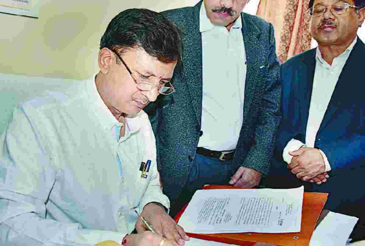 Professor Sikandar singh took over as the Professor Sikandar singh of HPU