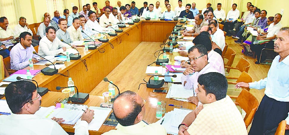 पालीटैक्निक के प्रधानाचार्य का वेतन रोका, जेई को कारण बताओ नोटिस