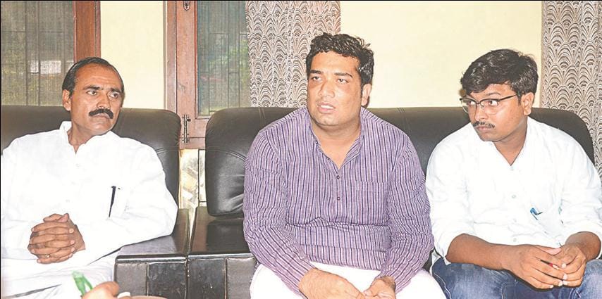  Modi's politics of breaking, we add: Wasim