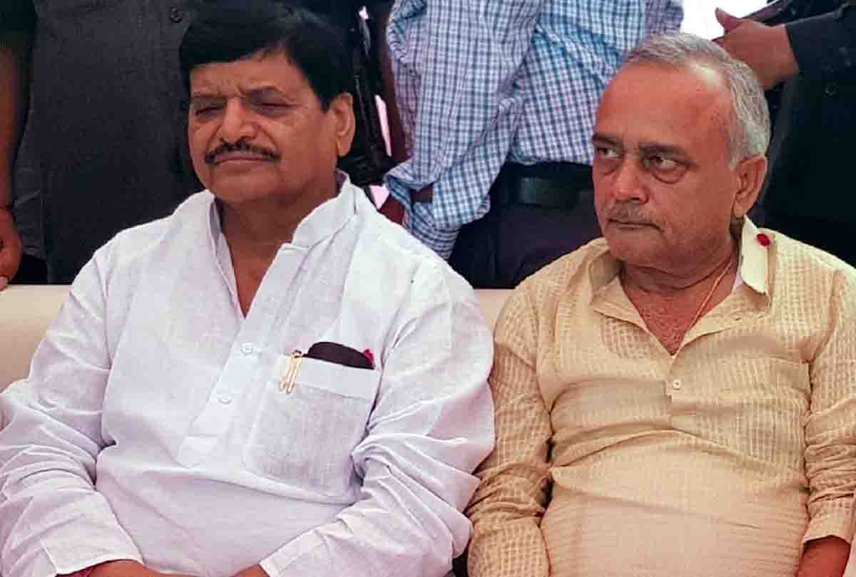 Shivpal Yadav siad there is only political relation with akhilesh yadav