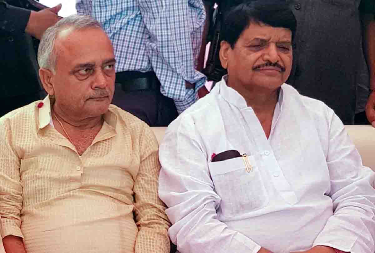 Shivpal Yadav siad there is only political relation with akhilesh yadav