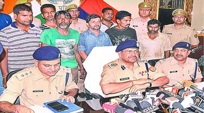 Illegal weapons were being created for Lok Sabha elections in western UP, six people arrested