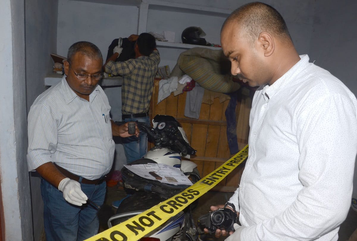  police reached late at vineet house at saturday