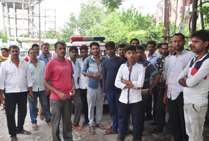 two brothers died in an accident on elevated road in ghaziabad