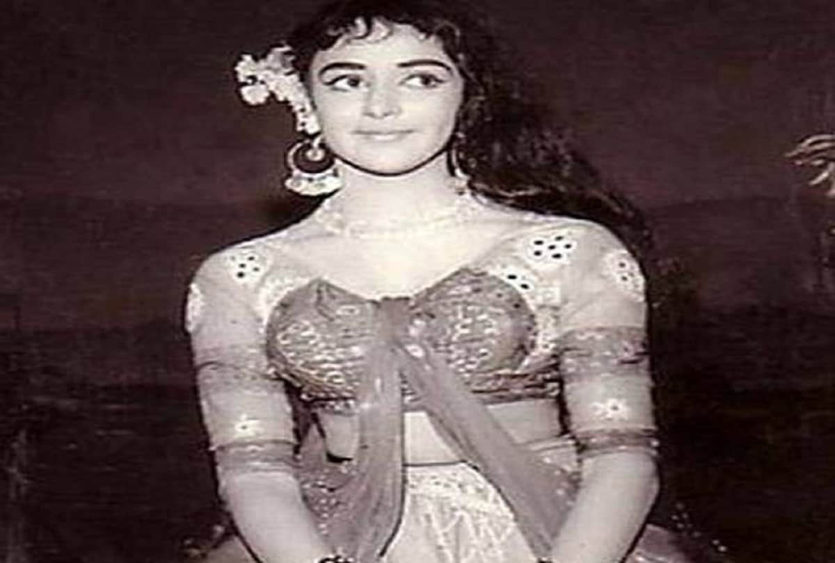 bollywood 7 actress and their look at 16 age
