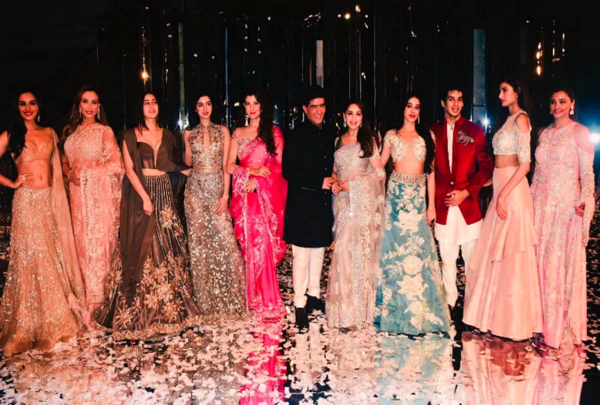 Sara Ali Khan Janhvi Kapoor and Ishaan Khattar steal the limelight in Manish Malhotra show