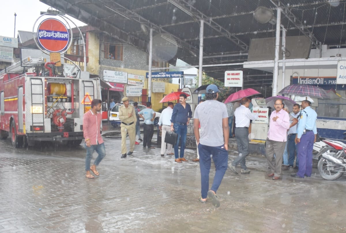 Fire breaks out at petrol pump in Dharamshala Himachal Pradesh