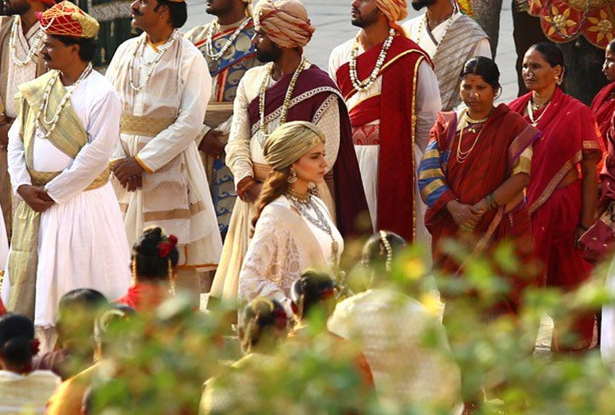 Before Manikarnika Kangana Ranaut hourse riding sunday morning watch video