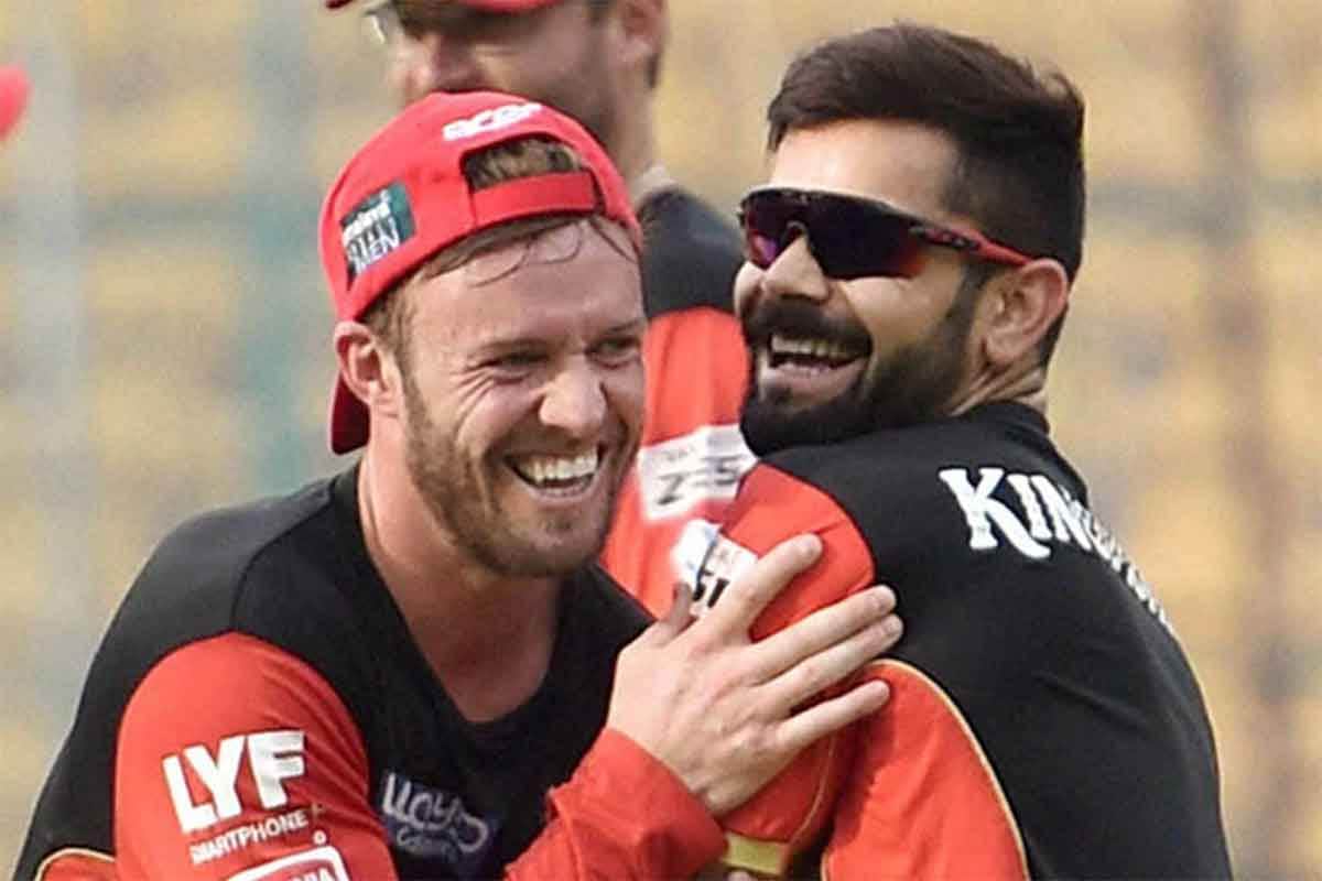 sunil gavaskar says virat kohli should learn from ms dhoni in IPL 2019