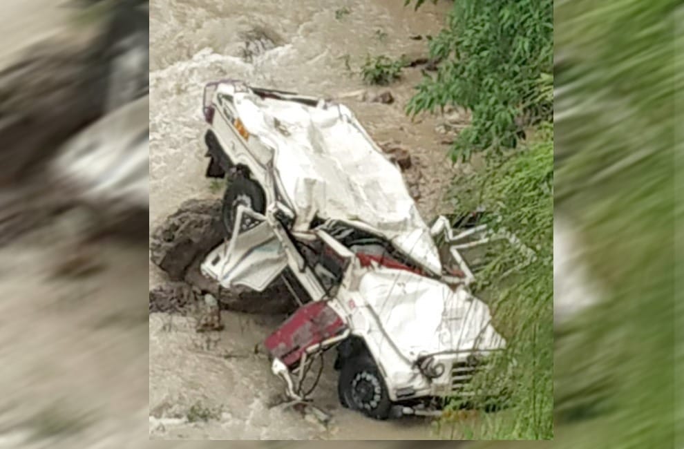 Max fall in the river three people dead in uttarakhand Dugadda
