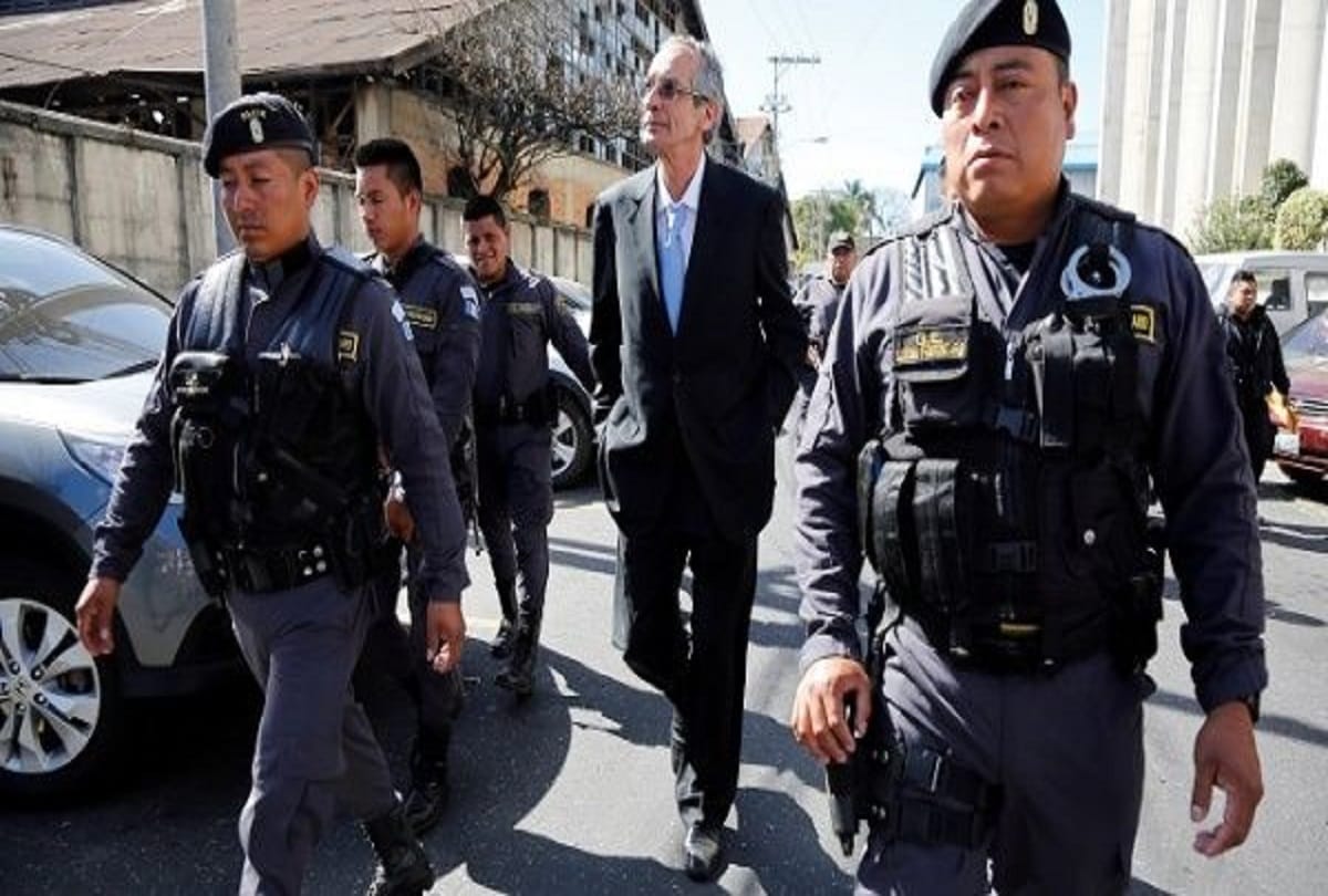  former president of Guatemala Alvaro Colom leaves detention arrested over corruption charges