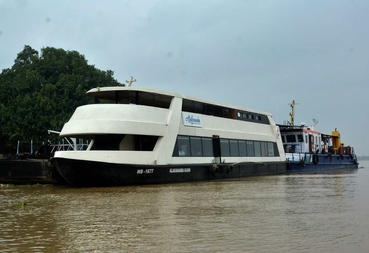 varanasi first cruise alaknanda will run from 15 august