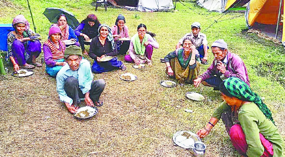 People living in Tant Bharti
