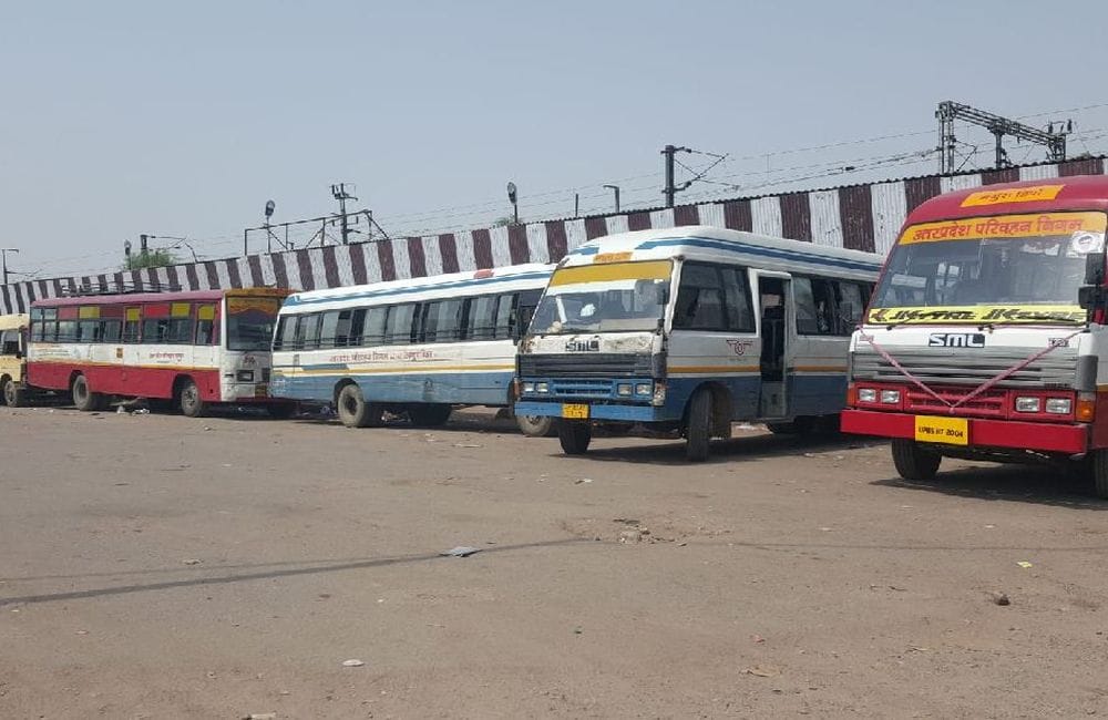 upsrtc increased roadways buses on Holi from agra