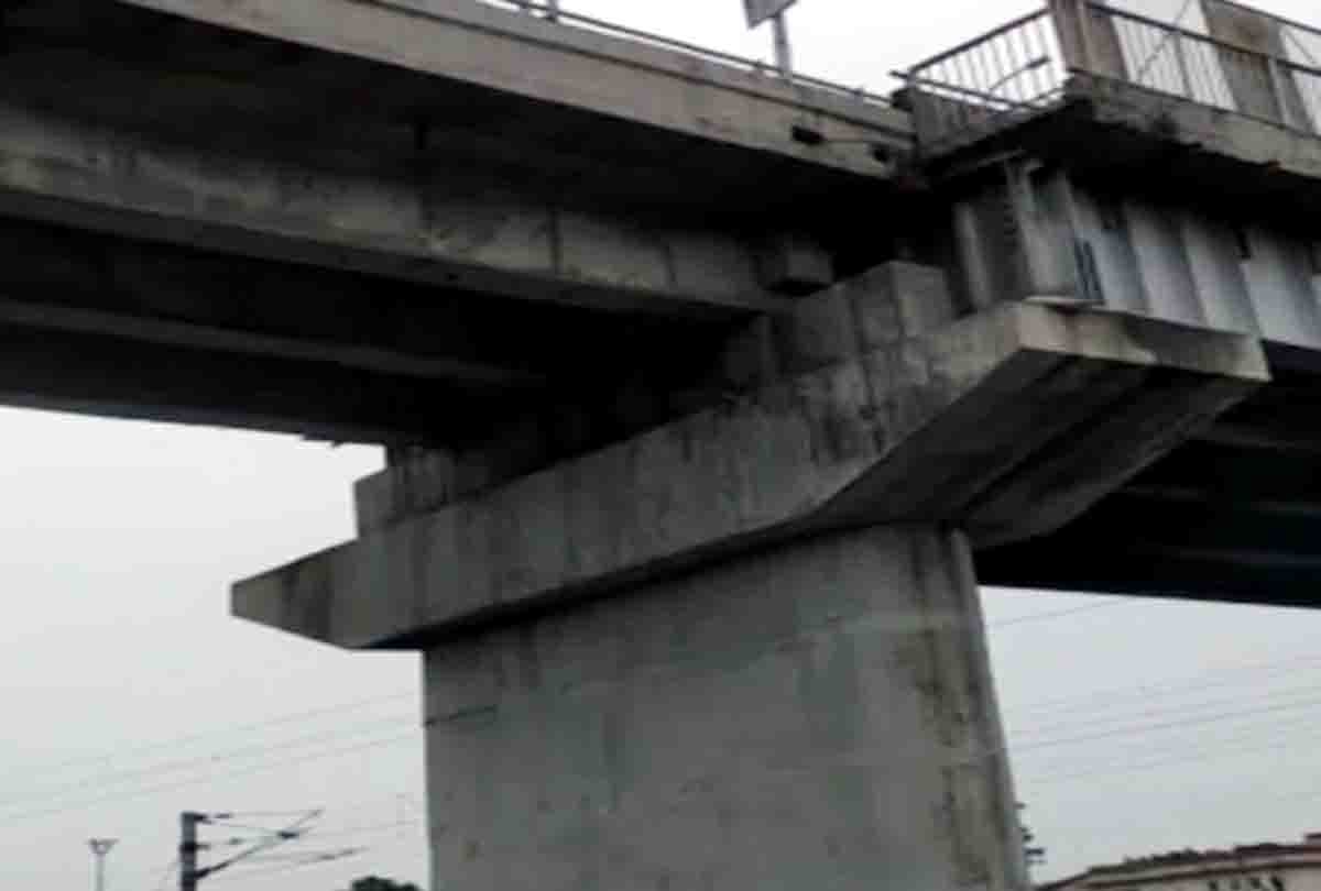 on Friendship Day girl jumped off bridge