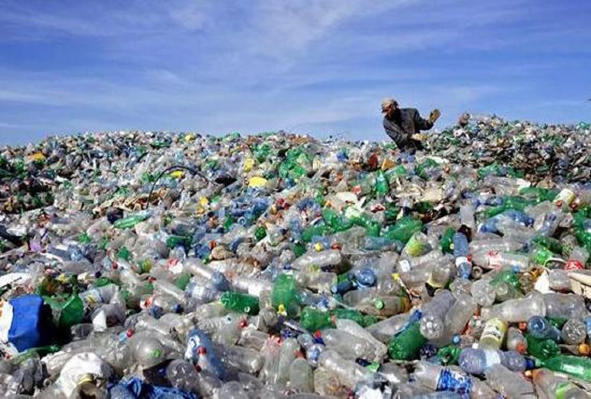 visit chhattisgarh ambikapur garbage cafe to get free food in exchange of plastic