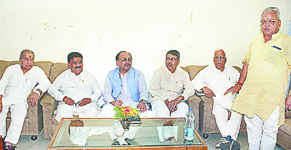 sarvochh prathmikta par rkhe kanoon vayvastha