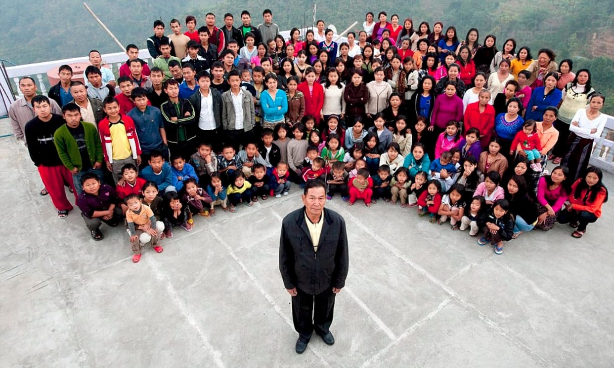 World biggest family where members lives in 100 room house