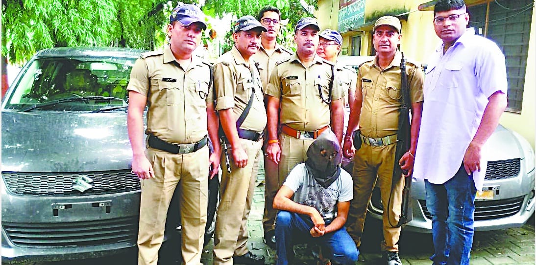 culprits arrested with cars