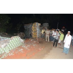 dharmasthal dameged by truck collision