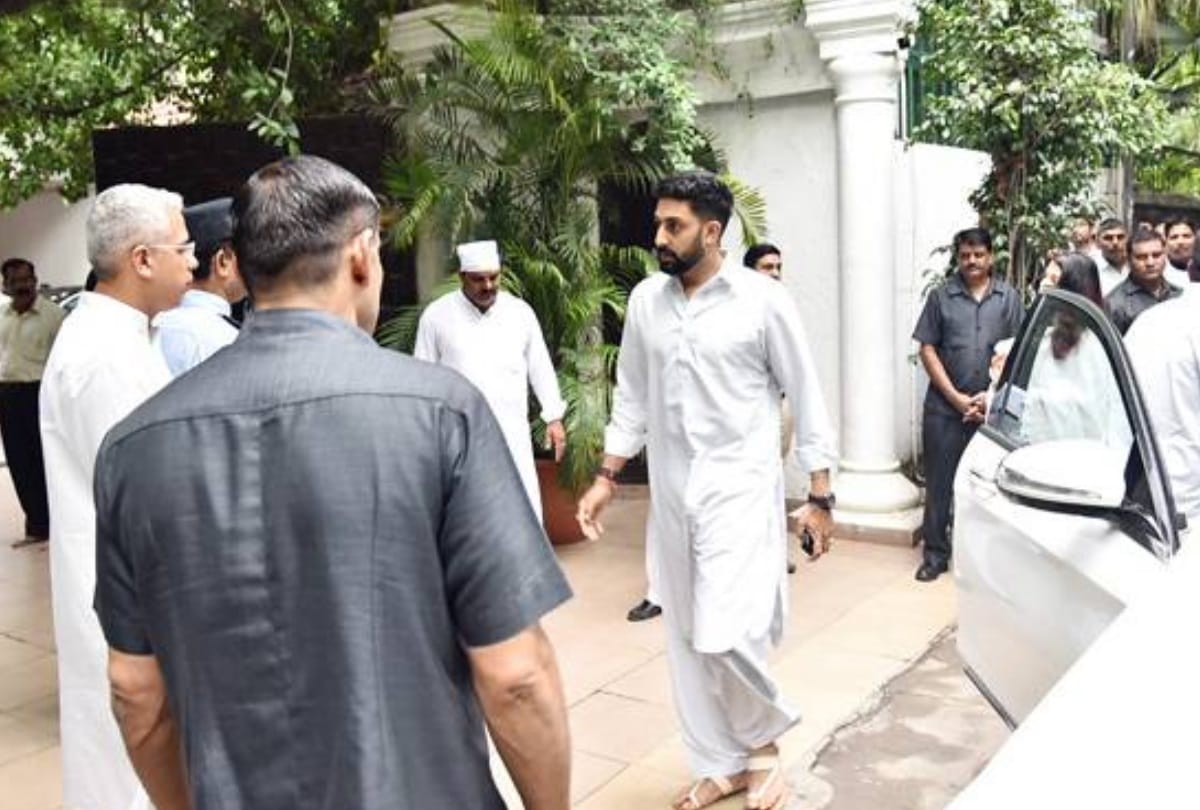 abhishek and aishwarya rai bachchan family reaches delhi to attend last rites of rajan nanda