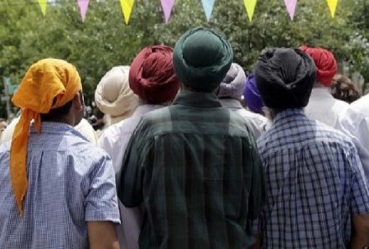 in us 50 year old Sikh man was beaten up multiple times by two white men 
