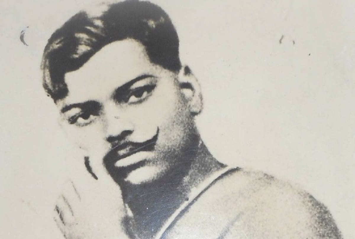 5 bollywood actors who play role of freedom fighter chandrashekhar azad