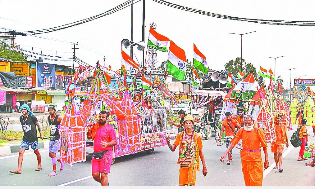kesariya rang me srabor hua shahar