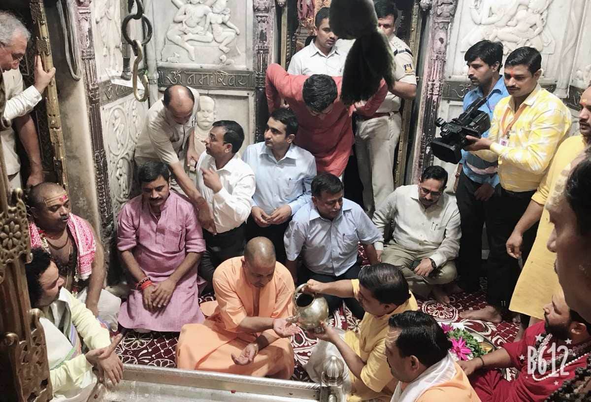 Yogi adityanath make new record in sawan month at kashi